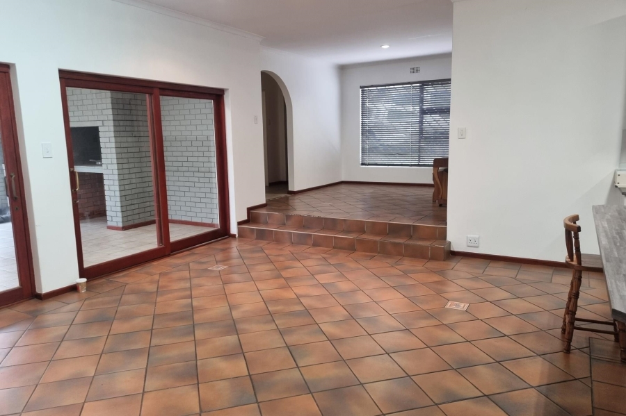 To Let 3 Bedroom Property for Rent in Vredekloof Western Cape